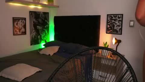 Jhonny  online show from June 24, 3:49 am