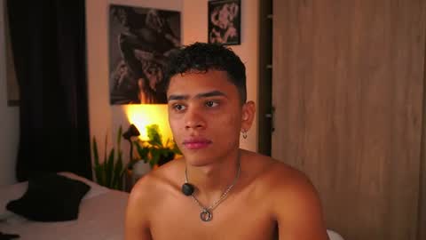Jhonny  online show from August 2, 3:49 am