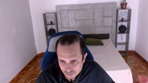 jhontorres018 online show from March 7, 4:26 pm