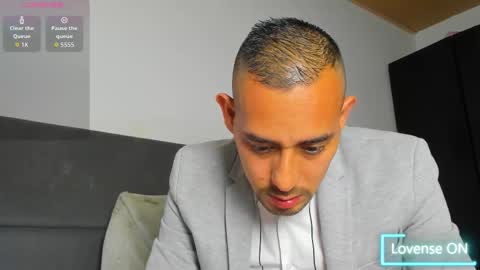 Jhony Alzate online show from February 7, 3:43 am