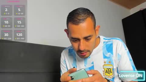 Jhony Alzate online show from February 25, 2:21 am