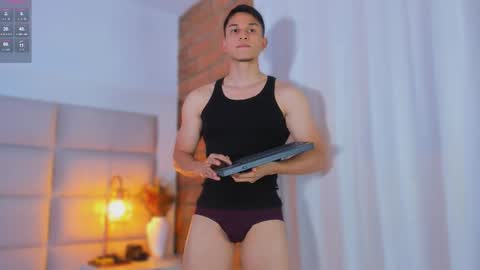 Jhosua Hunt online show from December 23, 3:15 am