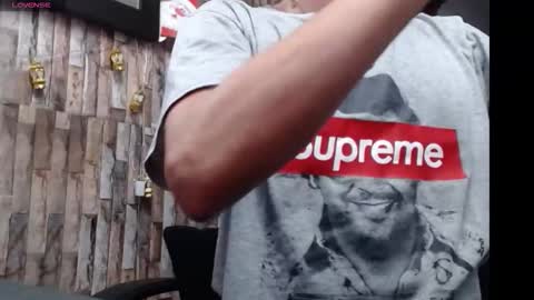 Snapshot of jhosuamoore2 chatting on December 15, 10:25 pm jhosuamoore2 online show from December 15, 10:25 pm