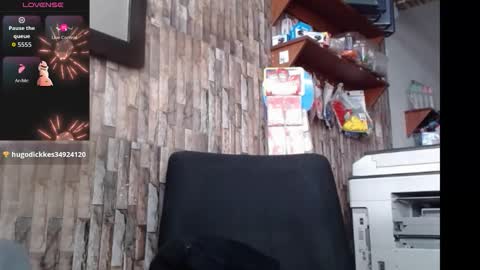 Snapshot of jhosuamoore2 chatting on January 31, 7:11 pm jhosuamoore2 online show from January 31, 7:11 pm