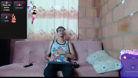 Snapshot of jhosuamoore2 chatting on February 6, 12:08 pm jhosuamoore2 online show from February 6, 12:08 pm