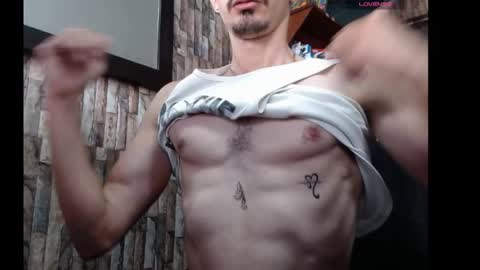 Snapshot of jhosuamoore2 chatting on April 10, 8:24 pm jhosuamoore2 online show from April 10, 8:24 pm