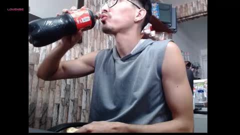 Snapshot of jhosuamoore2 chatting on May 6, 5:18 pm jhosuamoore2 online show from May 6, 5:18 pm