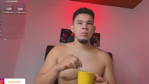 Jhonatan80  online show from October 7, 7:05 am