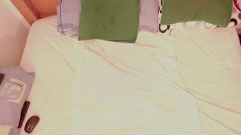 Snapshot of jhoxy_m chatting on July 3, 6:31 am Hello iam hoxy ready to get wet online show from July 3, 6:31 am