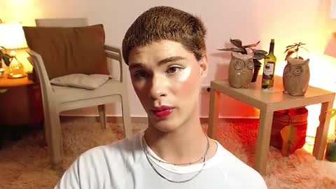 Jhuan Nhez online show from November 5, 8:14 am