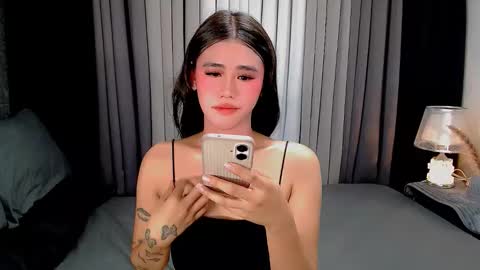 julie online show from October 22, 5:52 am