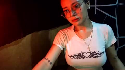 jillian_fuckdoll online show from June 25, 8:41 am