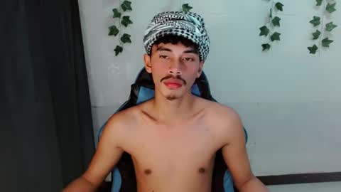 Snapshot of jim_cumxx chatting on September 17, 9:00 am JIMBOY online show from September 17, 9:00 am