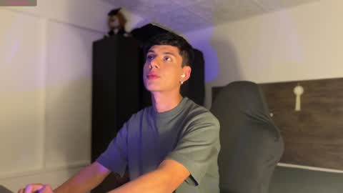 jim_dancer online show from December 26, 11:13 pm