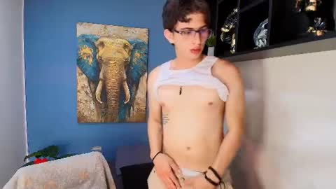 Snapshot of jim_deepxxx chatting on July 30, 12:59 pm GEROGE online show from July 30, 12:59 pm