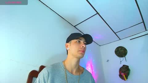 Jimm  Independent Model  online show from January 9, 12:19 pm