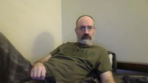 Snapshot of jimmielove2046 chatting on January 12, 6:28 am jimmielove2046 online show from January 12, 6:28 am