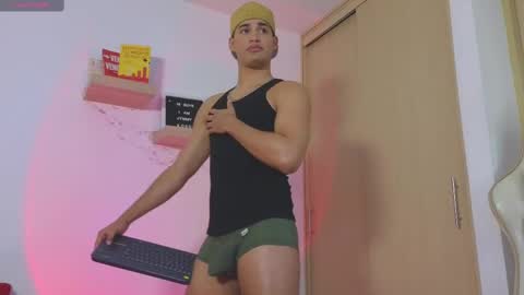 Jimmy Leeh online show from February 10, 11:34 pm