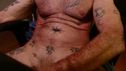 Snapshot of jimshard7x6 chatting on December 12, 11:25 pm cock model bathing suit model online show from December 12, 11:25 pm