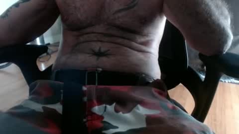 Snapshot of jimshard7x6 chatting on December 29, 3:13 pm cock model bathing suit model online show from December 29, 3:13 pm