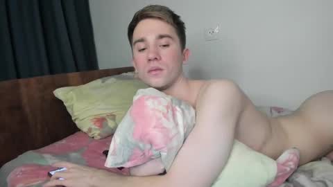 Snapshot of jimyti_bad_boy chatting on December 17, 6:45 am jimyti_bad_boy online show from December 17, 6:45 am