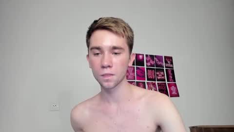 Snapshot of jimyti_bad_boy chatting on December 23, 5:54 pm jimyti_bad_boy online show from December 23, 5:54 pm