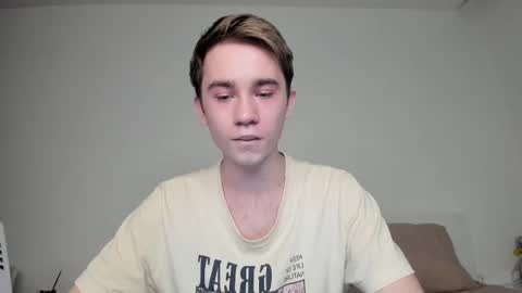 Snapshot of jimyti_bad_boy chatting on February 7, 9:15 pm jimyti_bad_boy online show from February 7, 9:15 pm