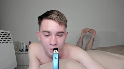 Snapshot of jimyti_bad_boy chatting on February 20, 12:52 am jimyti_bad_boy online show from February 20, 12:52 am