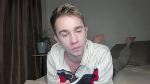 Snapshot of jimyti_bad_boy chatting on October 6, 10:07 pm jimyti_bad_boy online show from October 6, 10:07 pm