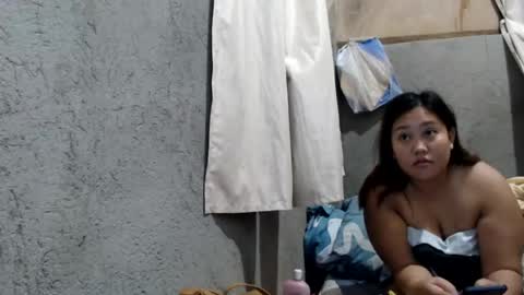 Snapshot of jinky212 chatting on July 27, 12:06 am jinky212 online show from July 27, 12:06 am