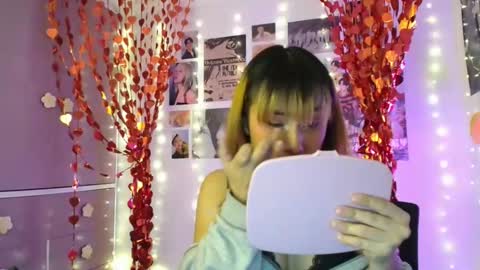 Snapshot of jinxxx_08 chatting on February 21, 12:44 am Minaa online show from February 21, 12:44 am