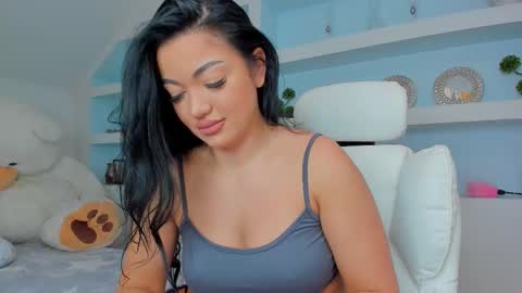 Juliee online show from October 15, 8:03 am