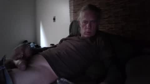 Snapshot of jizzmitten5 chatting on November 15, 8:44 am jizzmitten5 online show from November 15, 8:44 am