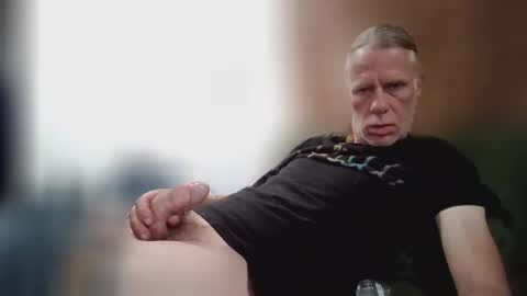 Snapshot of jizzmitten5 chatting on November 26, 5:30 am jizzmitten5 online show from November 26, 5:30 am