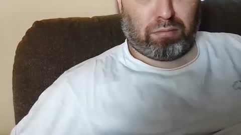 Snapshot of jj350ss chatting on October 3, 1:52 pm jj350ss online show from October 3, 1:52 pm