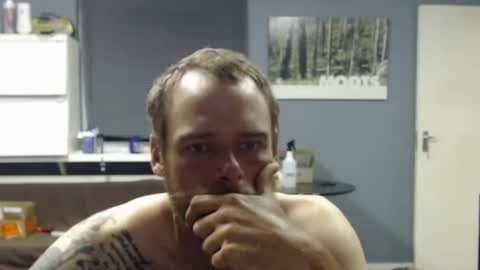 JamesJan van Rebel online show from December 5, 1:25 am