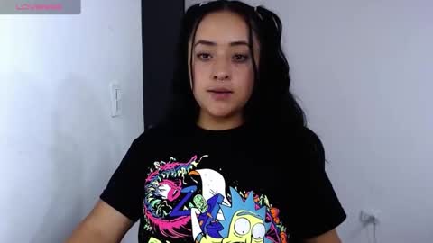 Snapshot of jjulietha95 chatting on February 27, 5:34 am Julieta online show from February 27, 5:34 am