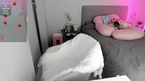 Snapshot of jjulietterose chatting on September 25, 7:50 pm Juliette Rose online show from September 25, 7:50 pm