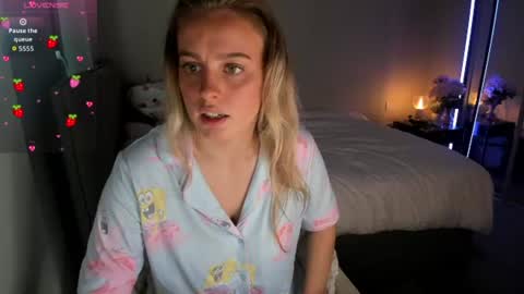 Juliette Rose online show from June 17, 8:50 am