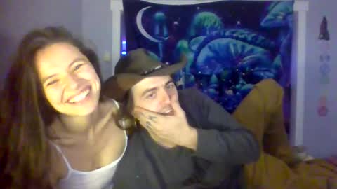 Snapshot of jklaydown chatting on November 15, 12:19 am jklaydown online show from November 15, 12:19 am