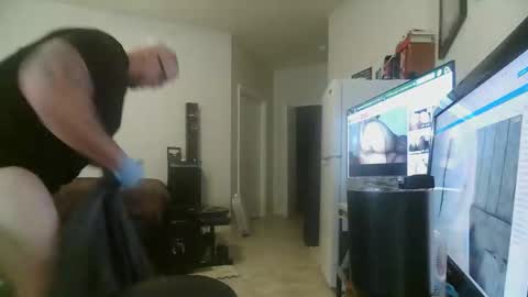 jlarryberry online show from December 2, 4:18 am