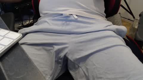 Snapshot of jlouis759 chatting on October 26, 12:44 pm jlouis759 online show from October 26, 12:44 pm