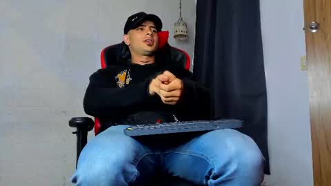 Snapshot of jmortton chatting on July 12, 7:38 pm IGJmortton online show from July 12, 7:38 pm