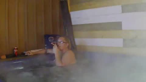 Snapshot of jna1009 chatting on February 12, 2:06 am amanda and jake online show from February 12, 2:06 am