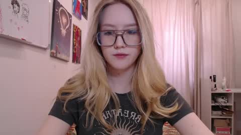 joan_kiss online show from June 1, 6:37 am