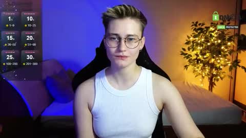 Snapshot of joan_night chatting on December 15, 7:07 pm J online show from December 15, 7:07 pm