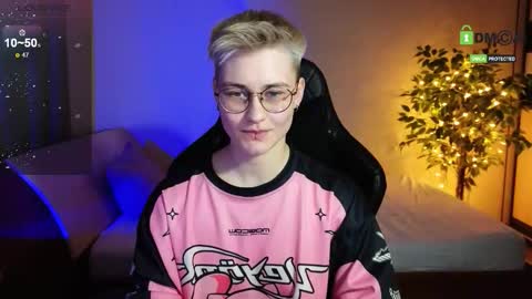 J online show from January 13, 7:30 pm