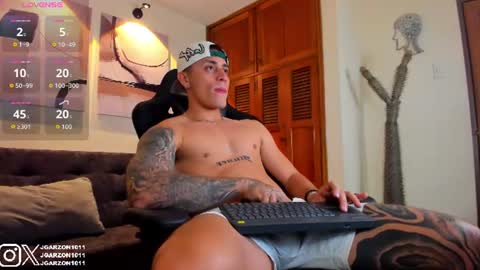 joan_soto online show from June 19, 1:37 pm