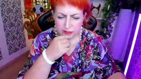 Joana online show from July 4, 8:20 am