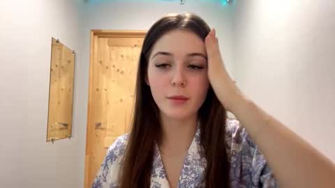 Adel online show from January 7, 7:05 pm